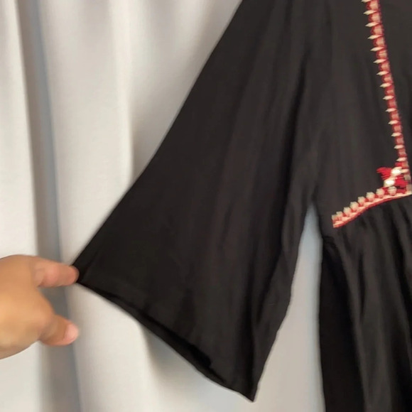 SRISHTI Women’s M Embroidered Quarter Sleeve Tunic Top - Picture 6 of 7